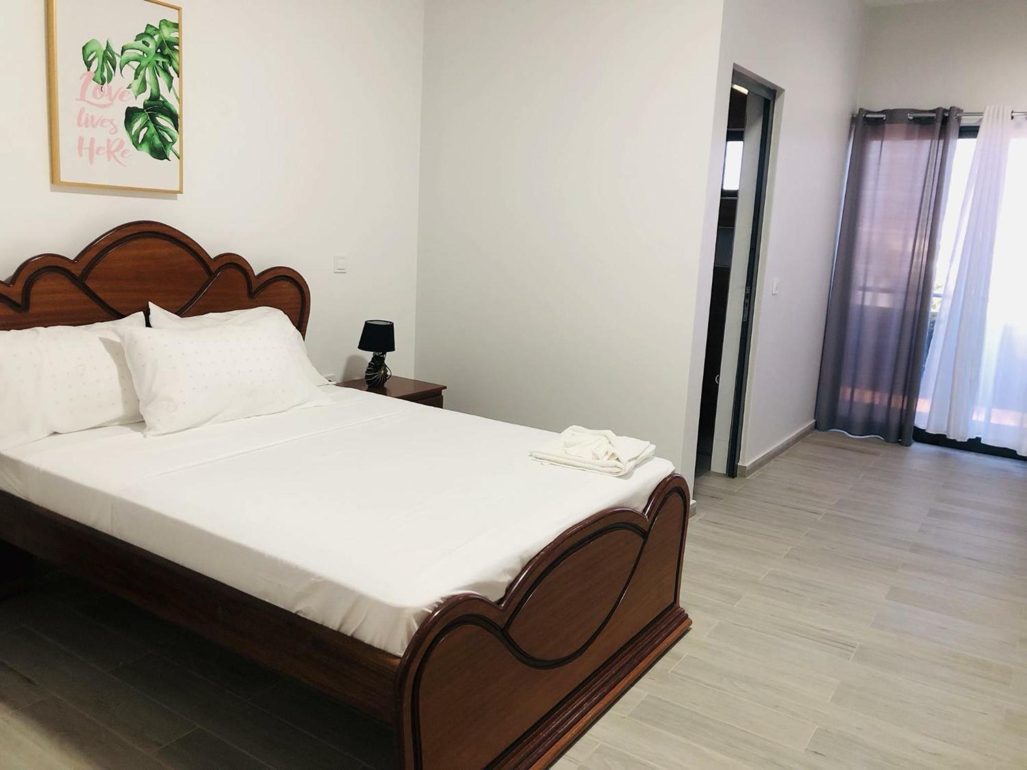 Edificio Cosec Hotel Cova Figueira Extérieur photo