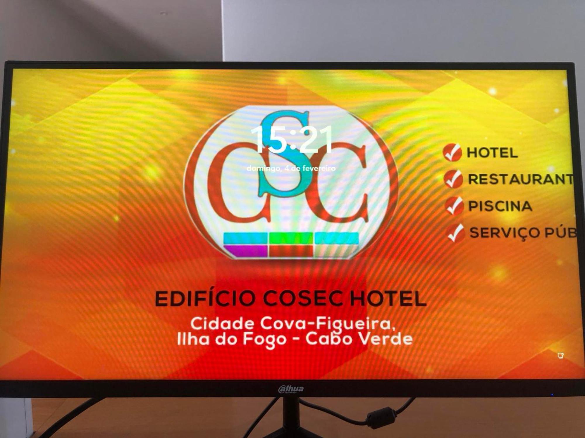 Edificio Cosec Hotel Cova Figueira Extérieur photo